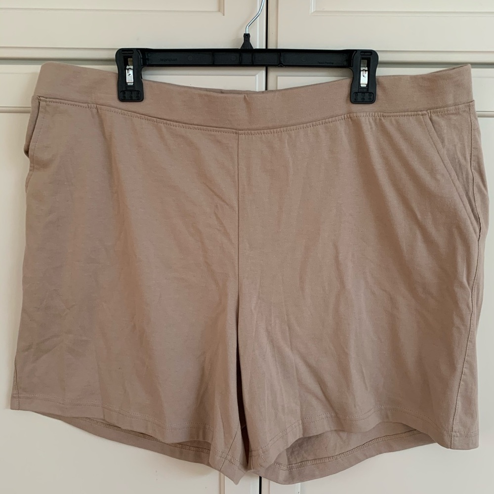 Basic Edition cotton shorts, 1X, pockets, like new